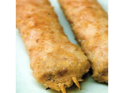Tsukune (brochetas de pollo)