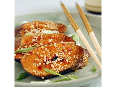 Berenjenas asadas con ajo y miso